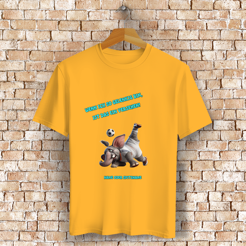 Modell Eleonore Elnika Bio T-Shirt Fussball