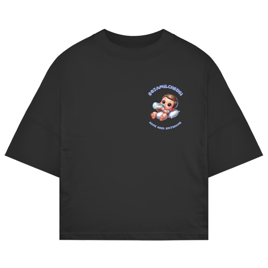 Modell Niklas - Elnika  Oversize Bio T-Shirt - Sojamilchbubi