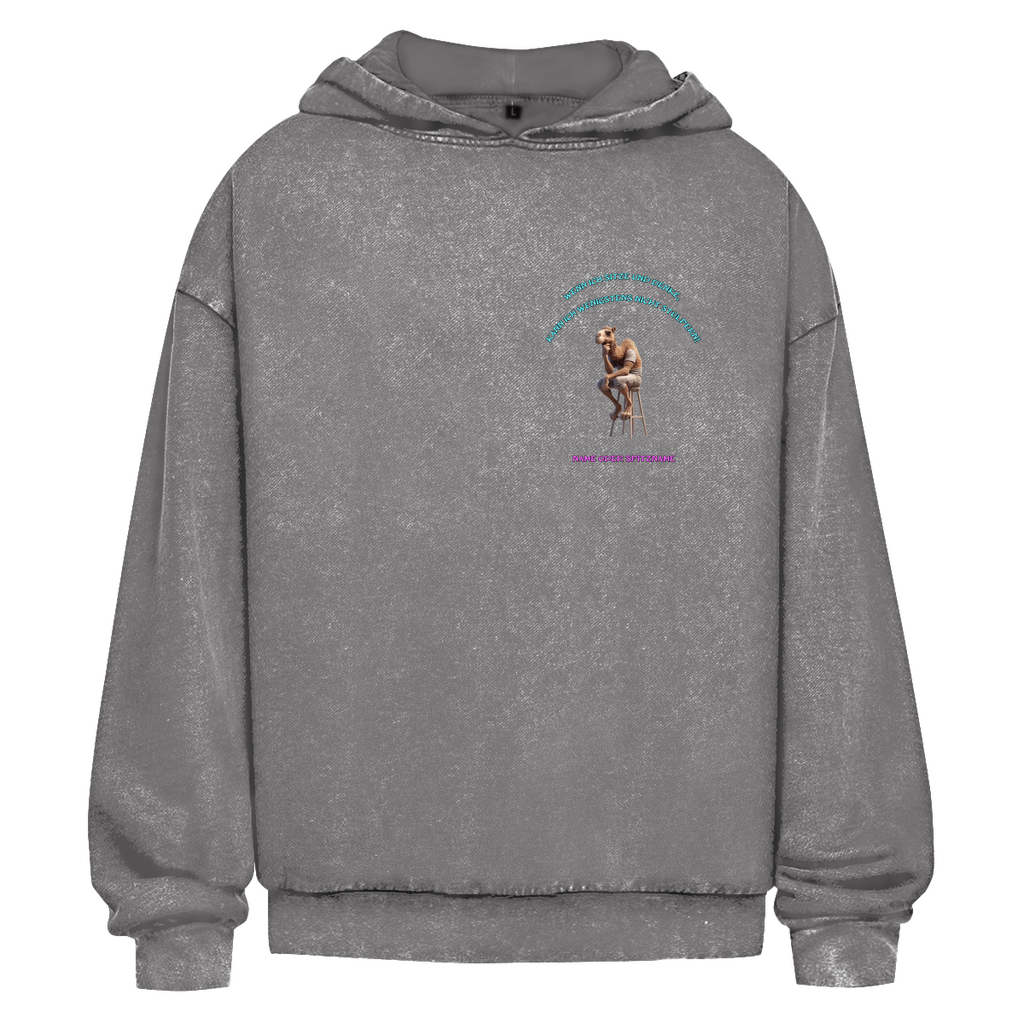 Modell Nicole  * Elnika Oversize Washed Hoodie  * Denkerpose