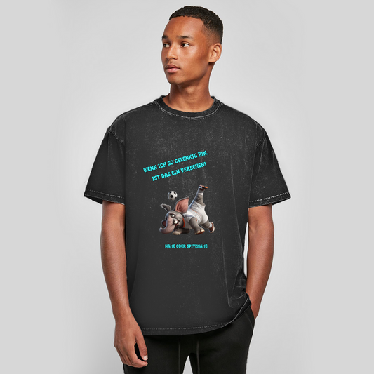 Modell Karsten Oversize Washed T-Shirt Fussball