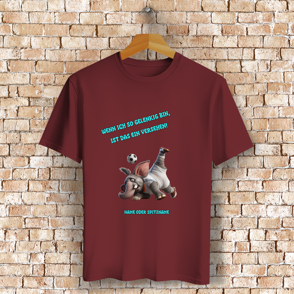 Modell Eleonore Elnika Bio T-Shirt Fussball