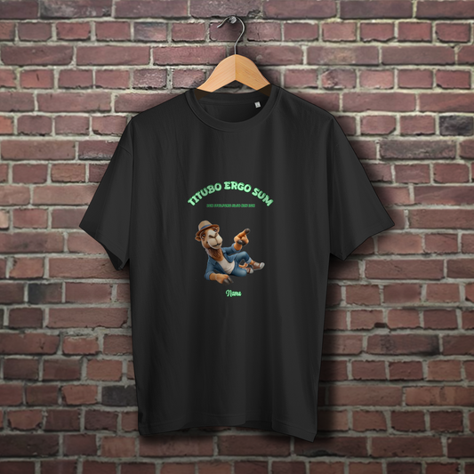 Modell Nadja * Elnika Oversize T-Shirt * Titubo ergo sum